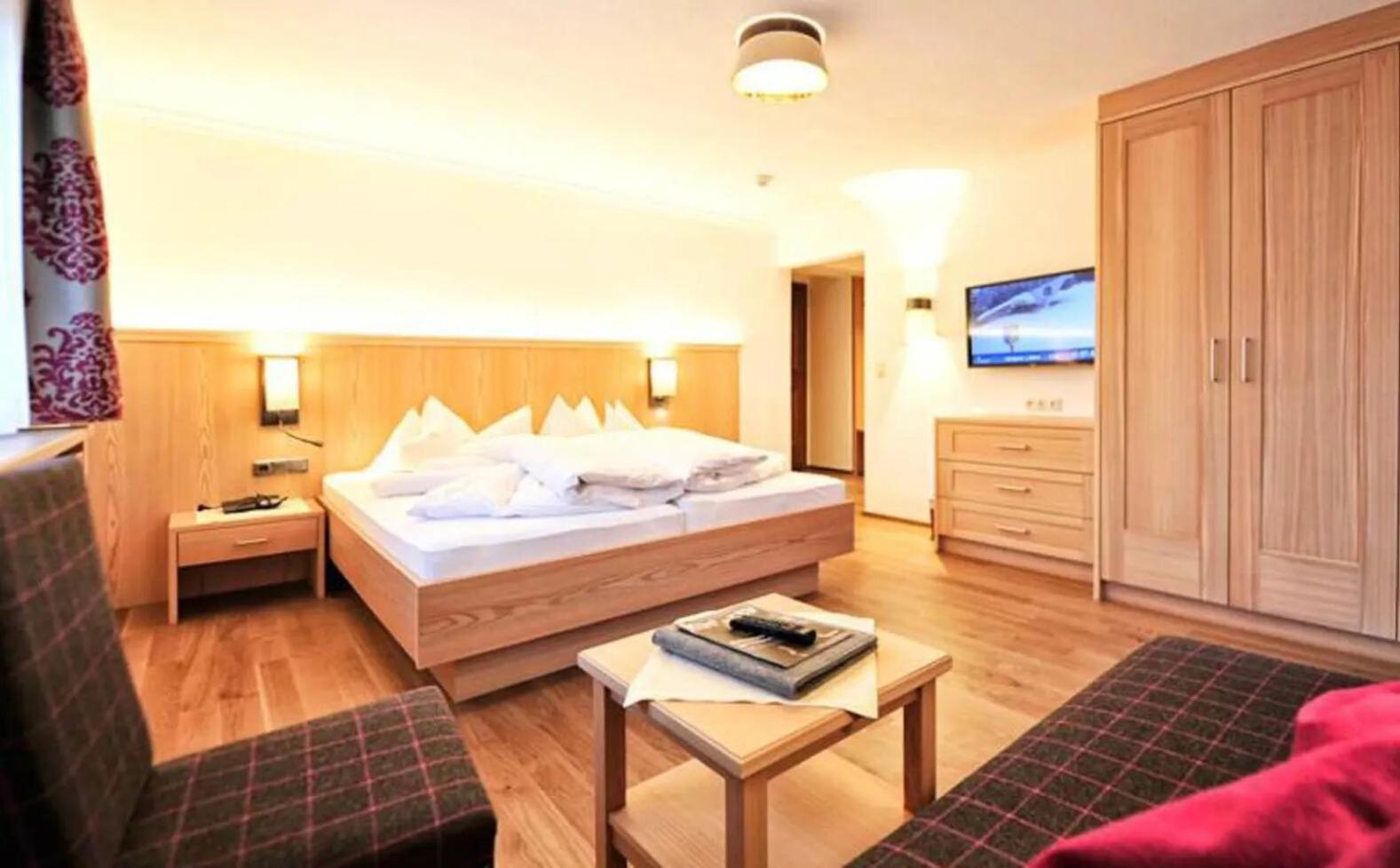 Heart Hotel Arlberg Sankt Anton am Arlberg Bagian luar foto